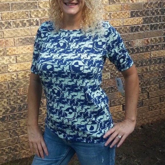 ♦️2/$30 Disney Villains Jack Gigi LuLaRoe Top - Picture 3 of 7